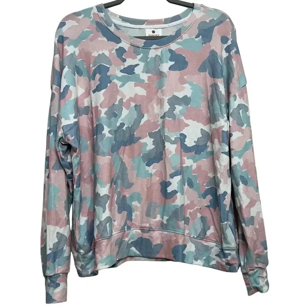 Sundry women’s NWT’s Abstract Camo oversized sweatshirt. Size 4